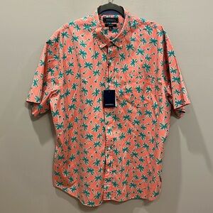 Crown & Ivy Classic Fit Palm Short Sleeve Button Down Shirt